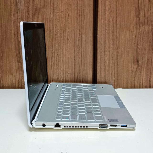 FUJITSU LIFEBOOK Corei5 ������12GB �V�iSSD512GB Web�J���� DVD Windows11 �� PC�{��/���Ӌ@��� 