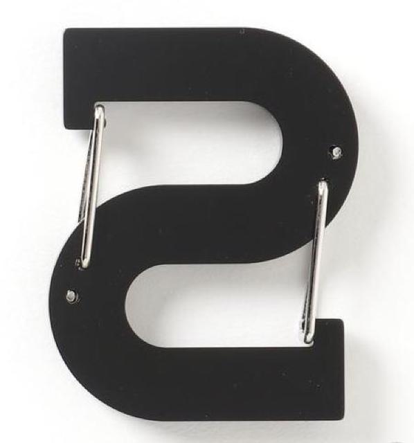 定価1,320円●SILASサイラス●S字ロゴ入りカラビナ●黒ブラック●キャンプ アウトドア 釣り < ブランド 定価1,320円●SILASサイラス●S字ロゴ入りカラビナ●黒ブラック●キャンプ アウトドア 釣り < ブランドの