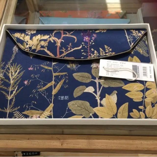 新品シルクパソコンケース < 女性ファッション  新品シルクパソコンケース  < 女性ファッションの