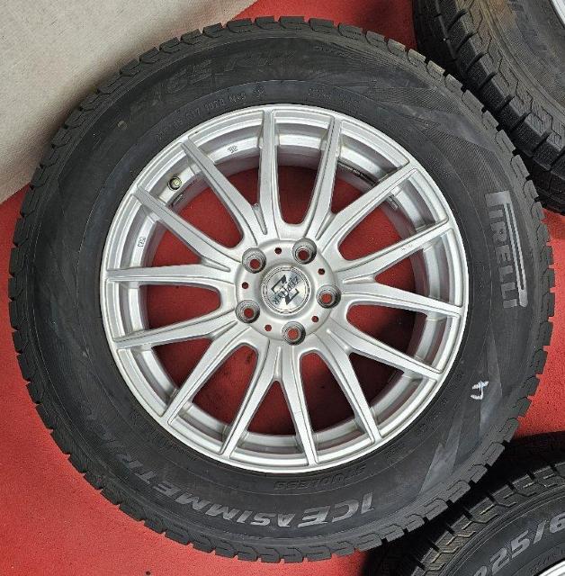 ZEPHYR社外アルミ17インチ 7J +48 114.3 スタッドレス ピレリ アイス4本セット 225/65R17 < 自動車/バイク ZEPHYR社外アルミ17インチ 7J +48 114.3 スタッドレス ピレリ アイス4本セット 225/65R17 < 自動車/バイク