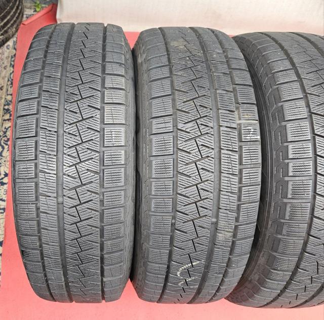 ZEPHYR社外アルミ17インチ 7J +48 114.3 スタッドレス ピレリ アイス4本セット 225/65R17 < 自動車/バイク ZEPHYR社外アルミ17インチ 7J +48 114.3 スタッドレス ピレリ アイス4本セット 225/65R17 < 自動車/バイク