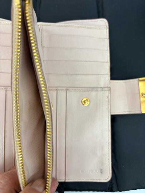 ??MIU MIUJCCz𑗗2,000~Ł  uh 