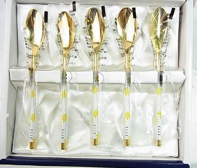 500円スタ【新品未使用】ELLE エル ラ・シテドゥー カフェスプーン ソレイユ5本セット 17℃焼き付けHVS仕上げ 箱有 < インテリア/ライフ 500円スタ【新品未使用】ELLE エル ラ・シテドゥー カフェスプーン ソレイユ5本セット 17℃焼き付けHVS仕上げ 箱有 < インテリア/ライフの