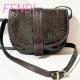 FENDI �t�F���f�B �p�C�\���^���� �J�[�t ���U�[ �V�����_�[ �o�b�O �u���E�� ���S�^����
