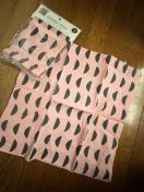 クッションカバー!2枚セット!45×45センチ!新品!ファスナー式!愛らしく!温かみあるピンク色合い!