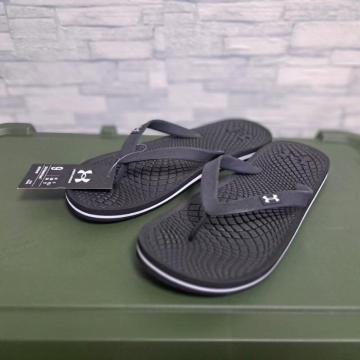 ��UNDER ARMOUR �A���_�[�A�[�}�[ �����|�C���g �T���_��/�����Y/27cm���V�i