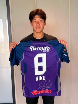 #8 R I 3rdjtH[ipEMTCj