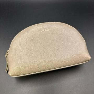  FURLA t |[`