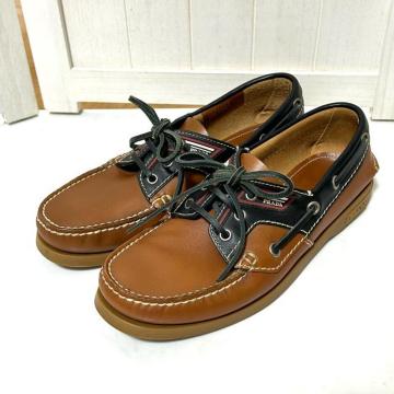 �ɔ��i PRADA �v���_ �f�b�L�V���[�Y �h���C�r���O�V���[�Y 6 25cm