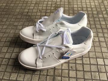 MOONSTARXj[J[