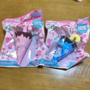 新品未使用☆サンリオ 不二家 ペコちゃん  スクイーズ キーホルダー 2点