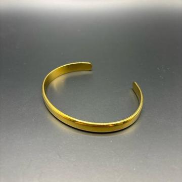 ���� MK&T �S�[���h�J���[ �o���O��