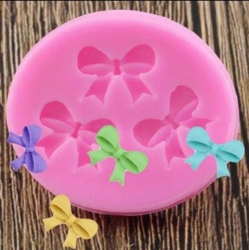 �V���R�����[���h ���{��