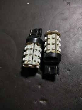 �ėp T20 LED�o���u ���b�h 2�Z�b�g �E�B���J�[�E�u���[�L�����v��