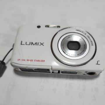 fW^J LUMIX