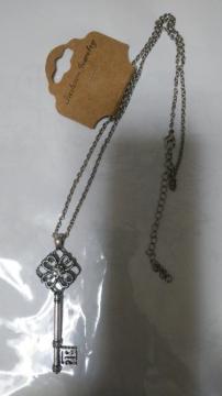 �A���e�B�[�N�V���o�[��&�N���[�o�[�l�b�N���X���S�X����/�K�[���[�������C�N�ɂ�����