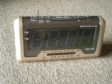 FM AM RADIOCLOCK  Õi WI