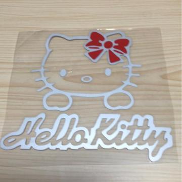 新品未使用★キティ 車用品ステッカー★縦13cm×横14.5cm ホワイトシルバー