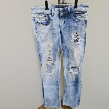 DIESEL�@�f�B�[�[���@�_���[�W�f�j�� ���C�g�u���[ �X�����t�B�b�g