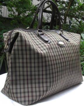 LASSERRE PARISお洒落なボストンバック中古クリーニング済