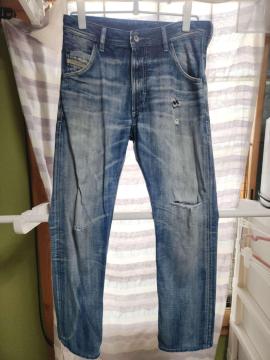 DIESEL Blue Eyecons �_���[�W���H�f�j���p���c
