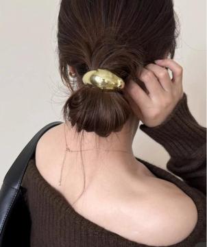 メタルヘアゴム【新品未使用】ゴールド 金●ヘアアクセサリー ヘアゴム メタルアクセサリー●韓国ファッション