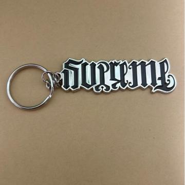 supreme�L�[�z���_�[
