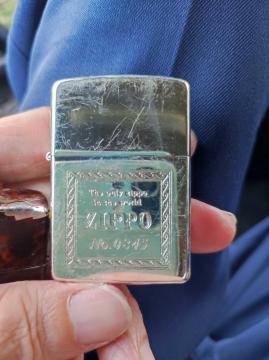 Zippo ���C�^�[ The only stone in the world No.0343 V Bradford, PA. ����