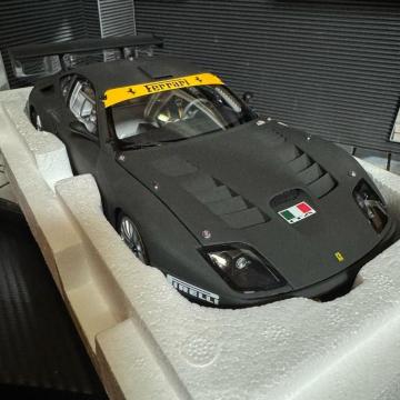  Wi  1/18 tF[ 575 GTC }bgubN