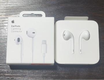 Apple EarPods �����i