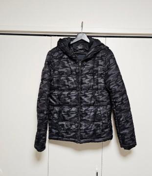 AZUL ʕ ȃWPbg AE^[ M