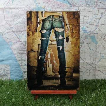 ViyuLŔzPin-up Girl^sibvK[@Hand Grenade