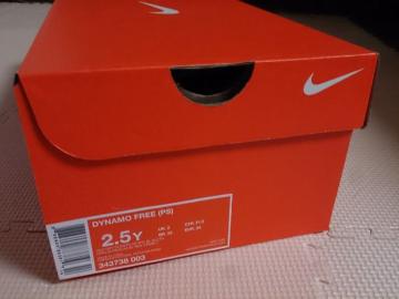 NIKE ̂ i 21.5