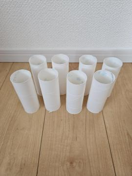 �g�C���b�g�y�[�p�[�̐c�i���~8�{�j