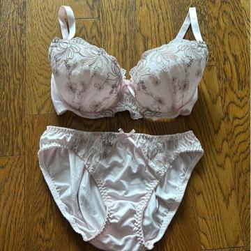 �����㉺�Z�b�g �u�����V���[�c�Z�b�g E70