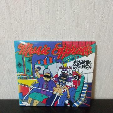 TCvXƃxggwMUSIC EXPRES$x㓡܂肱 MIC叫