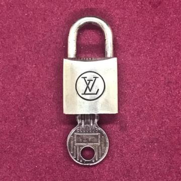 正規品 ヴィンテージ ルイヴィトン パドロック カデナ キー付
