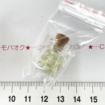 29*クラックガラスビーズ入り ガラスの小瓶 蓋接着なし 17