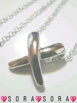 【プラチナ】ピカソクロスネックレス 高級箱付