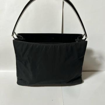 PRADA �v���_ �i�C���� �N���R�^���� ���^�� �V�����_�[�o�b�O �u���b�N