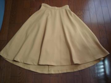 ���N�C�[���Y�R�[�g�@�V���v���f�U�C���X�J�[�g���N���[�[�b�g�������i�I