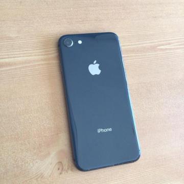  WN iPhone8 64GB Xy[XO[ {̂̂ S[v