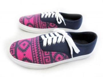 1�~~C216�V�iConlar Eve���[�J�b�g�X�j�[�J�[M��26�a��