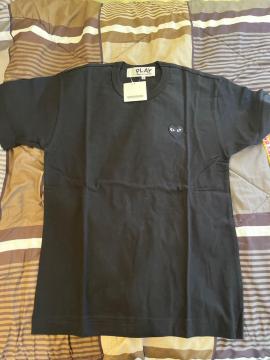 COMME des GARCONS PLAY T�V���c �n�[�g���S �� M�T�C�Y �V�i�^�O�t�� �R���f�M�����\�� �v���C