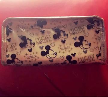 Disney ~bL[ yP[X |[`