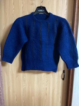 2104.�҂݋@���n���h���C�h�Z�[�^�[�����������l�C�r�[�~�u���E��