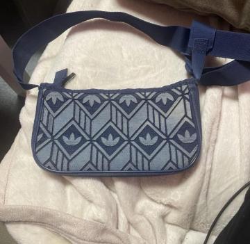 adidas �I���W�i���X �g���t�H�C���� �f�j���~�j�V�����_�[�o�b�O