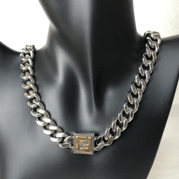 �y���i�zFENDI �t�F���f�B FF���S �l�b�N���X �약 �`�F�[��
