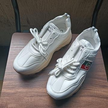 Vi 22.5cm fB[X Xj[J[ zCg V[Y C 