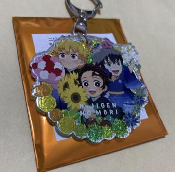 鬼滅の刃 ニジゲンノモリ ネオンアクリルキーホルダー 竈門炭治郎 我妻善逸 嘴平伊之助